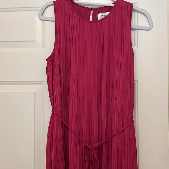 Banana Republic Elegant Berry Crystal Pleated Midi Dress/NWT/S - Picture 6 of 13